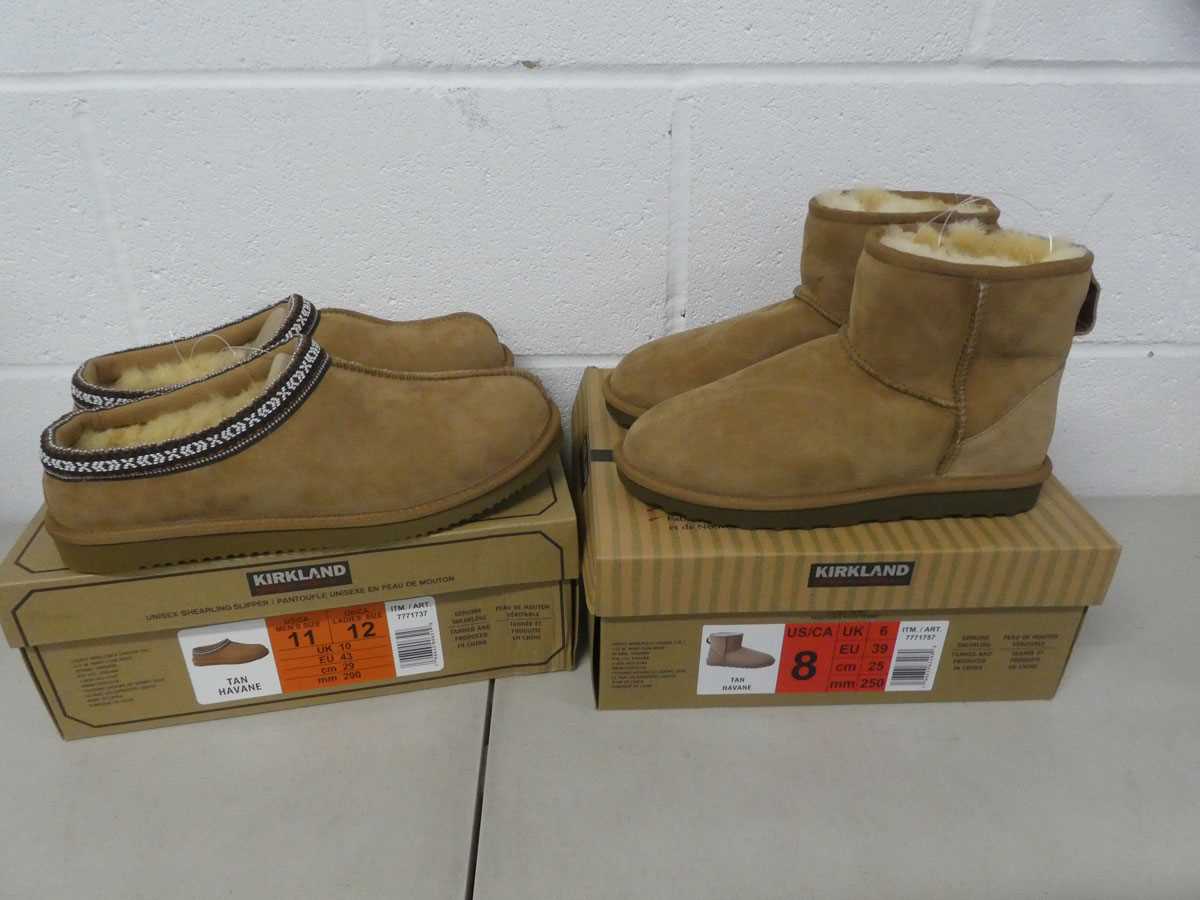 Lot x1 boxed pair of Kirkland unisex shearling...