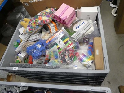 Lot 3204 - Pallet of household wares etc. (Box not included)