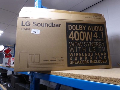 Lot 2553 - LG US40T sound bar
