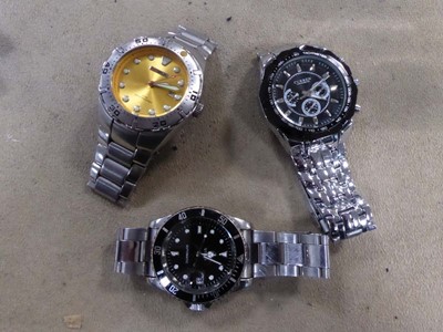 Lot 2475 - Bag containing various watches