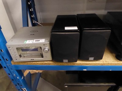 Lot 2582 - Roberts DAB radio along with 2 speakers MP...