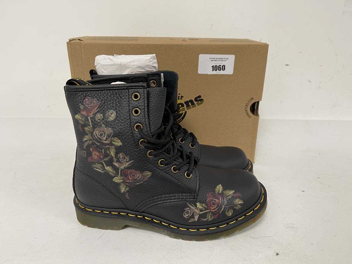 Lot Dr Martens Air Wair black floral boots size...