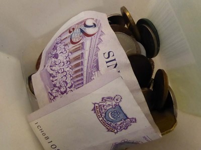 Lot 2480 - Selection of coins and bank notes