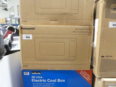 Lot 3226 - Panasonic microwave oven