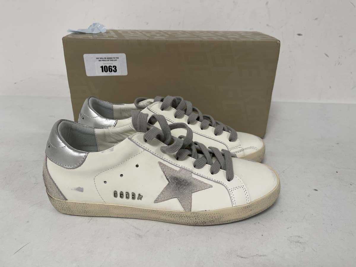 Lot Golden Goose superstar trainers in white size...