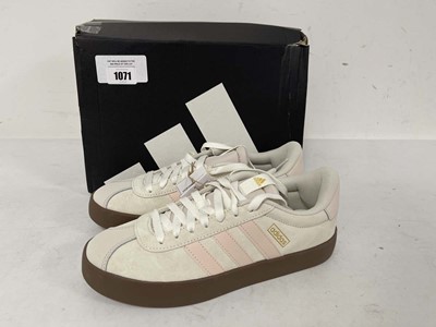Lot Adidas vl court 3.0 trainers in pink size UK7 -...