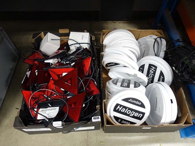 Lot 4535 - Box of triangle reflectors plus box of jumbo...