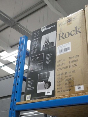 Lot 3263 - Large Samsonite hard shell suitcase in box