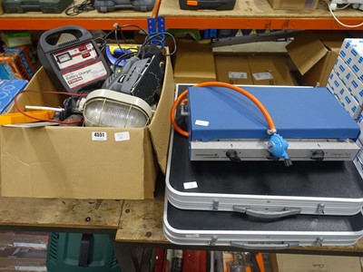 Lot 4551 - Box of assorted items to include Challenger...