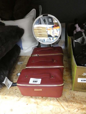 Lot 3287 - 3 Stella and Max makeup bags, plus Simple...