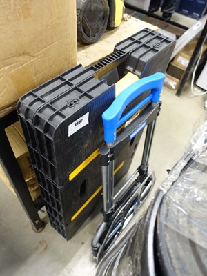 Lot 4567 - Keter fold up work bench and Toolmaster fold...