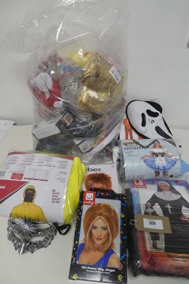 Lot 1257 - Bag of mixed adults dressing up clothes incl....