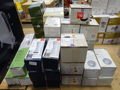 Lot 4653 - Qty of lighting to include Vanir down wall...