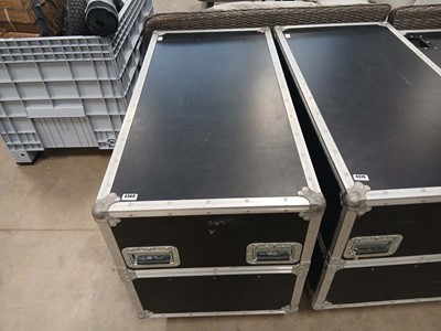 Lot 4369 - 4-wheeled flight case