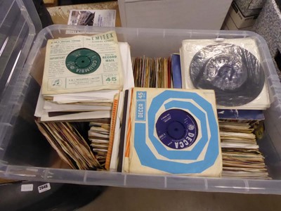 Lot 2625 - Box containing various Vinyl singles