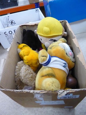 Lot 5407 - Box containing soft toys