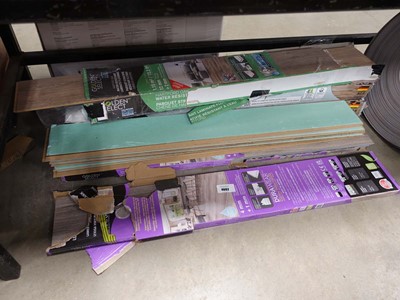 Lot 4662 - Selection of Golden Select laminate flooring