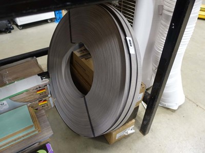 Lot 4663 - Three boxes of Golden Select Herringbone...