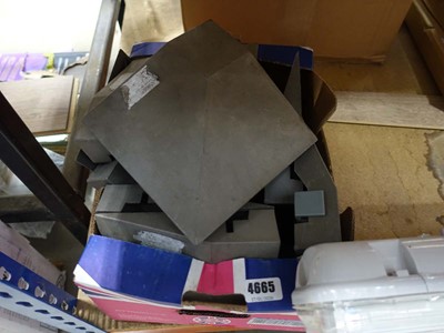 Lot 4665 - Box of plastic roofing corners