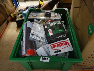 Lot 4667 - Box of assorted items to include industrial...