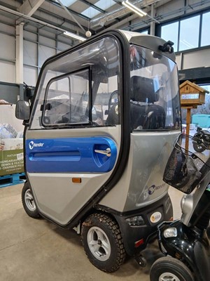 Lot 4356 - Abilize Kondor 6.2mph cabin mobility scooter...