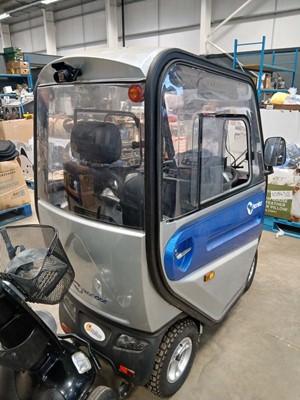 Lot 4356 - Abilize Kondor 6.2mph cabin mobility scooter...