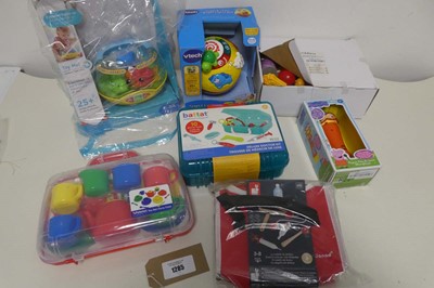 Lot 1285 - Selection of roleplaying and activity toys...