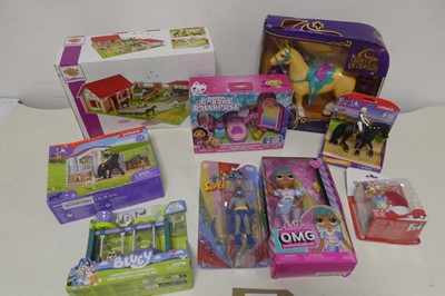 Lot 1287 - Selection of figures and play sets incl....