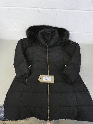 Lot A women's Halston hooded coat in black. (size M).