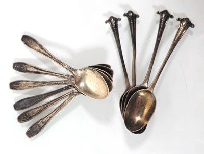 Lot 205 - A set of six silver teaspoons, Sheffield 1932,...