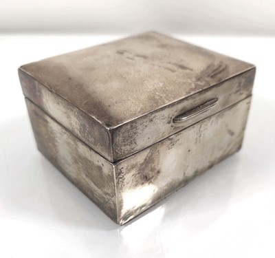 Lot 212 - A George V silver mounted cigarette box,...