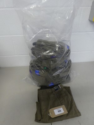 Lot Approx. 20 pairs of women's mid rise jeggings...