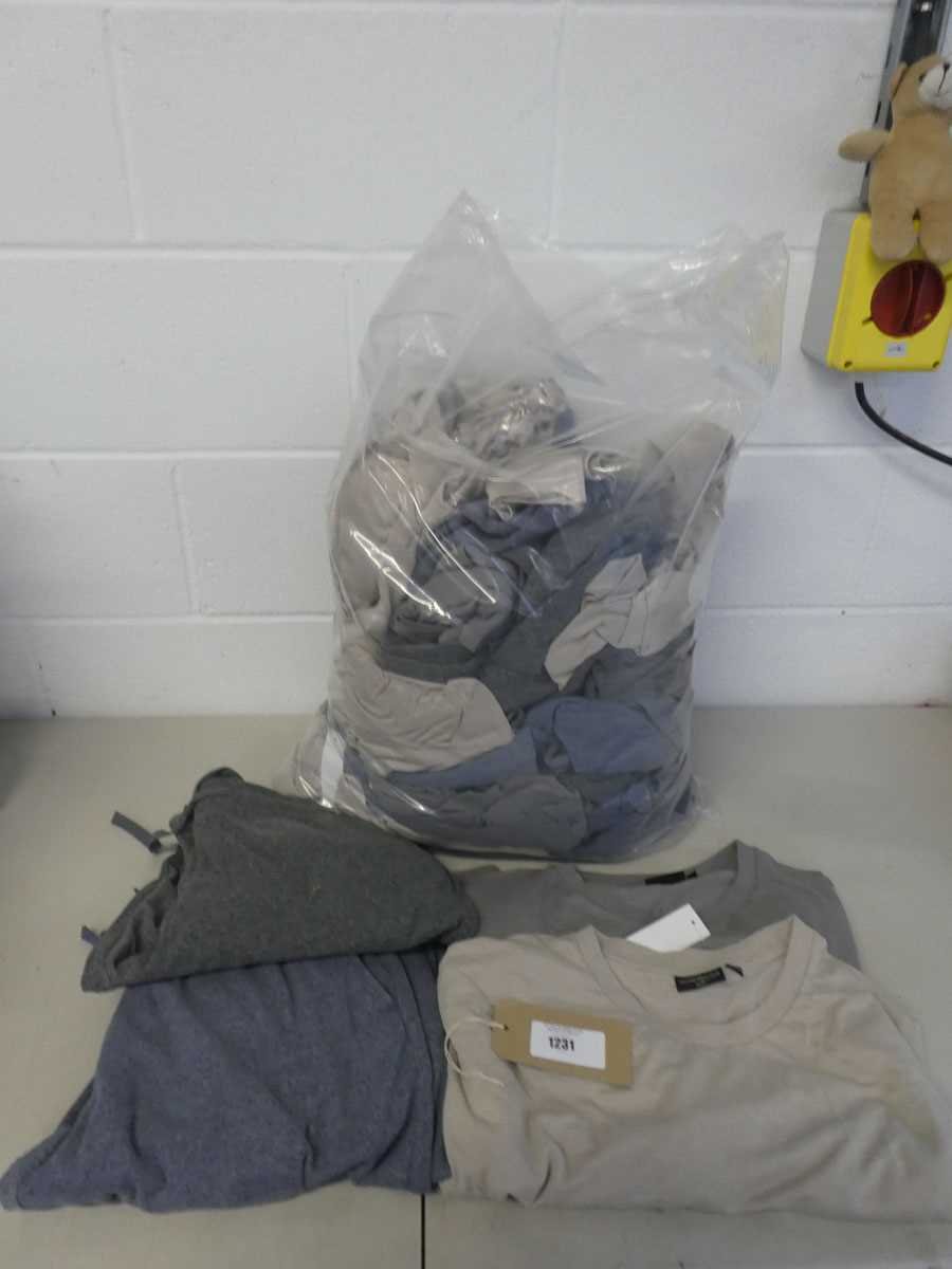 Lot Approx. 20 items of men's loungewear by Jachs.