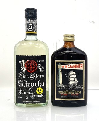Lot 35 - 2 old bottles, 1x Windjammer Finest Old...