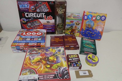 Lot 1301 - Selection of board games incl. Science Mad...