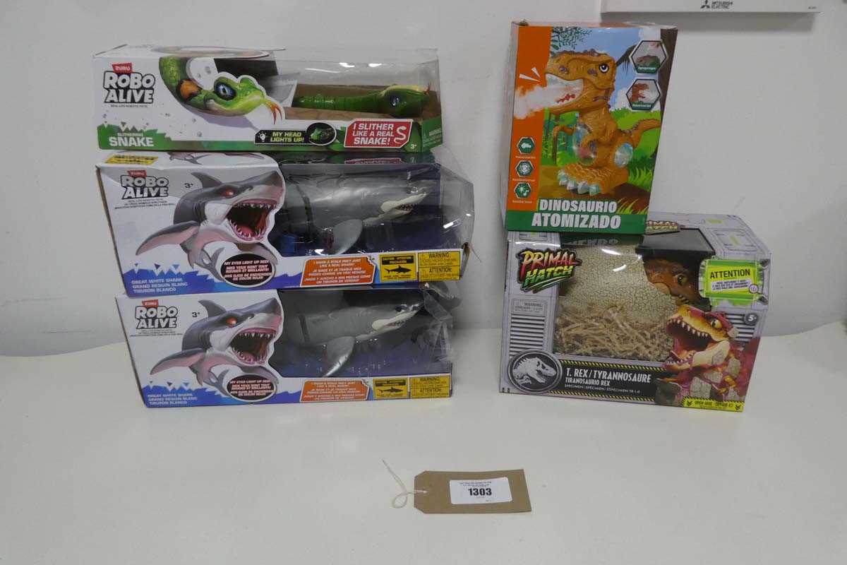 Lot 1303 - Selection of interactive toys incl. Robo Alive...