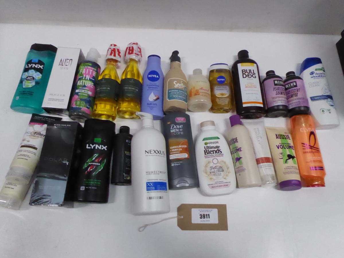 Lot Selection of mixed items to include shower...