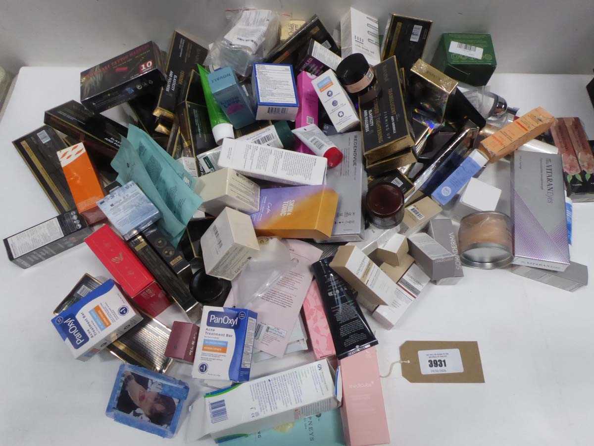Lot Selection of mixed items to include skin care...