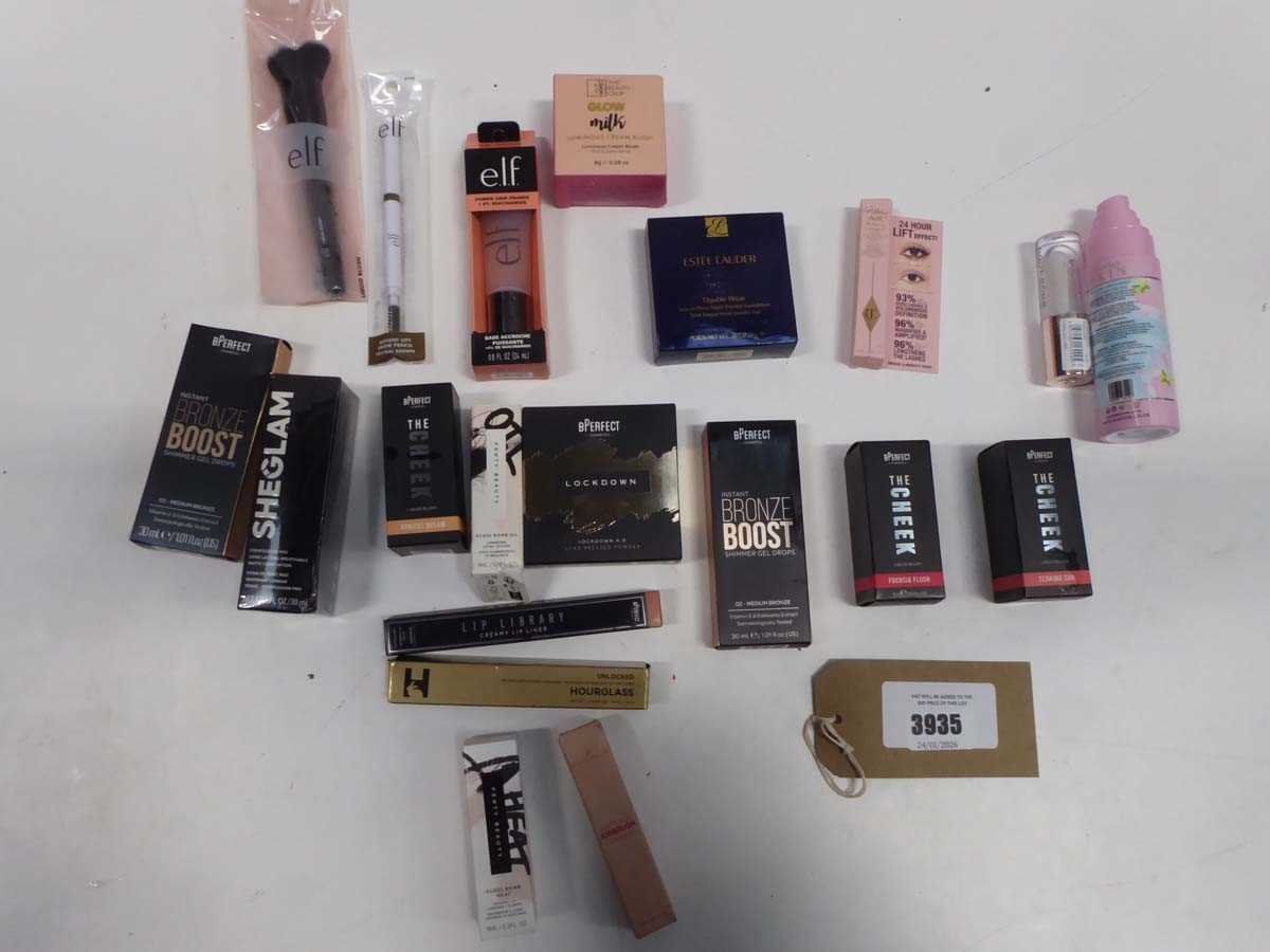 Lot Selection of branded makeup to include Estee...