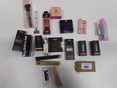 Lot Selection of branded makeup to include Estee...