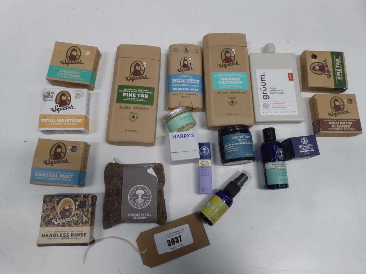 Lot Selection of branded products to include Dr...