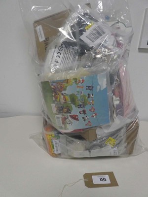 Lot 1345 - Large quantity of birthday and party...