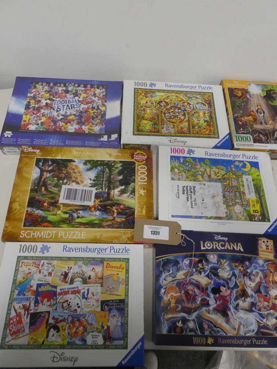 Lot 1351 - Selection of puzzles incl. 1000 piece football...