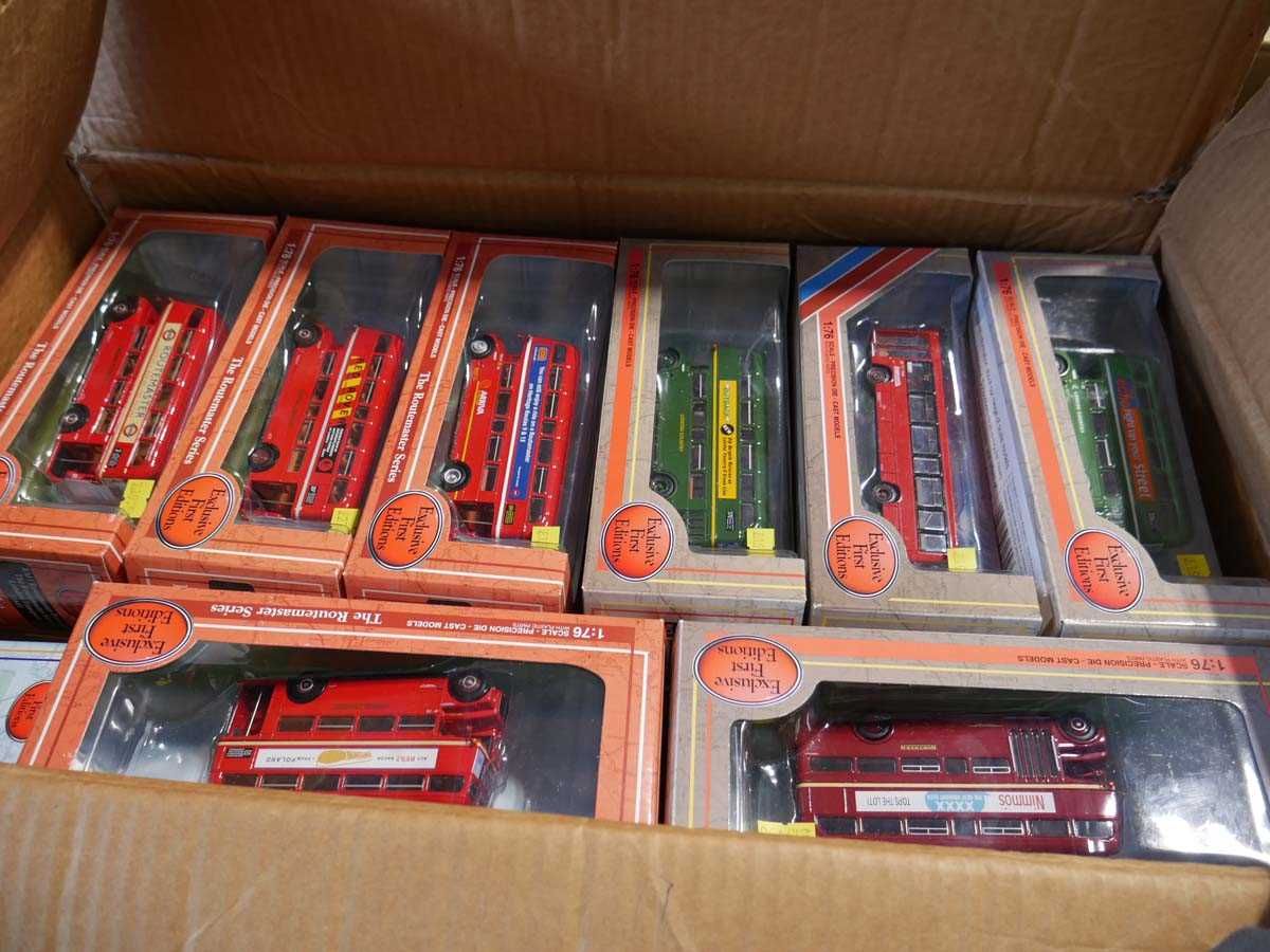 Lot 1594 - Box containing die cast collectors buses incl....