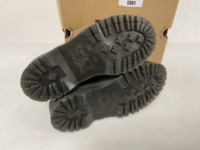 Lot 1301 - Dr Martens Air Wair sinclair boots in black...
