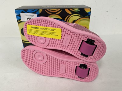 Lot The Original Heelys wheeled shoe in pink size...