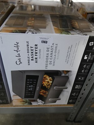 Lot 1743 - Sur la Table single or double basket air fryer