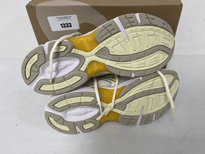 Lot 1333 - Asics gel-1130 trainers in cream size UK9 - boxed