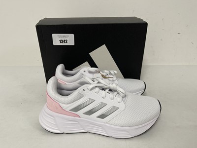 Lot Adidas galaxy 6 trainers in white size UK8.5 -...