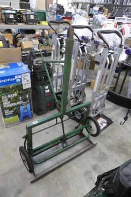 Lot 2387 - Metal 2 wheeled mower attachment